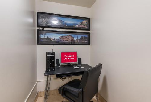 Red Roof Inn Etowah – Athens, TN in Etowah, USA