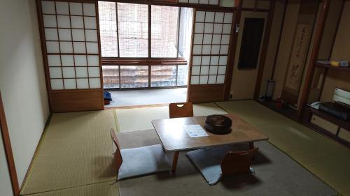 Wajimaya Ryokan – Kyoto, IL