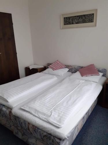 Hotel Apollo - image 12