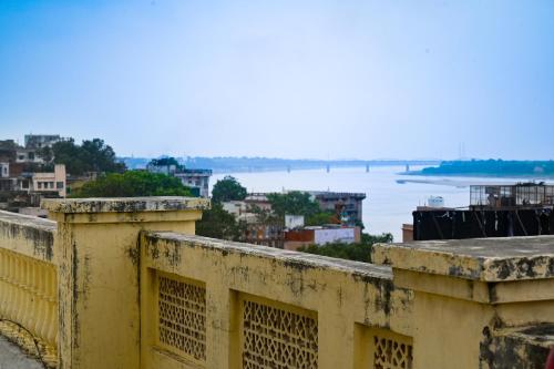 Ganga Darshanam Guesthouse at Dashashwamedh Ghat