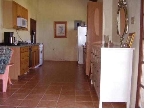 Kitchen, Teresinajamaica in Priory
