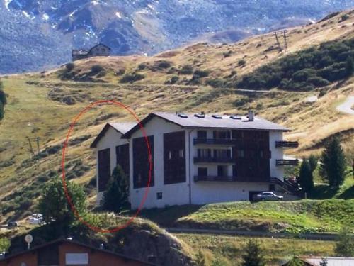  Curtinfess Owen in 7457 Bivio