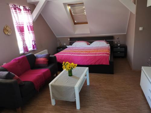 Vetrovi šumijo II (Vetrovi sumijo II) in 多布爾娜