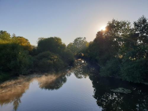 Écrin de Nature en bord de rivière