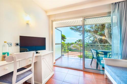 room detail thumbnail 1