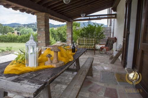 Villa Il Segreto umbrian oasis surrounded by uncontaminated nature - main image