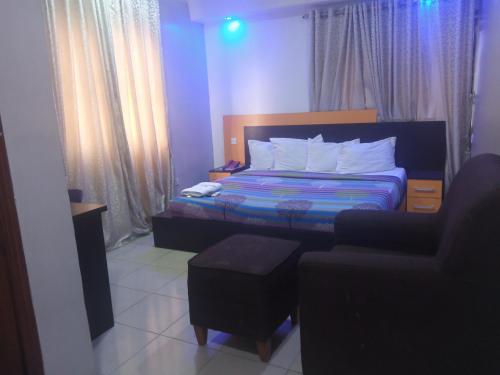 Alluring View Hotel - Toyin Sreet – Ikeja, NY