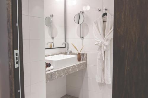 Clarion Hotel Sea U - image 11