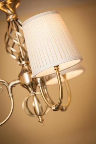 Loch Kinord Hotel - image 12