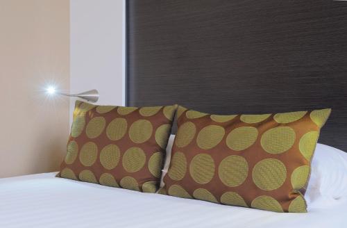 1 twin bed