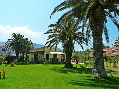  Theocharis Apartments in Acharavi