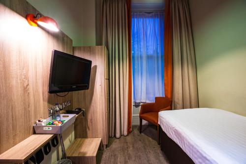 Cairn Hotel & Apartments - image 4