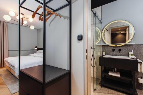 Alice Hotel - image 12