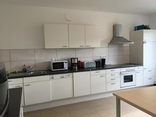 共用Lounge/電視區, Monteurwohnung 2 in 英格爾海姆