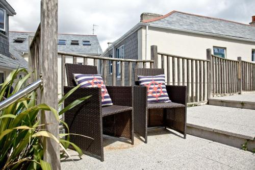 19 At The Beach Torcross - image 12
