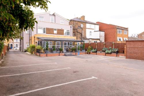 Imperial Guest House Ltd. - image 8