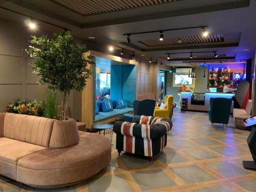 Hotel Urban - image 6