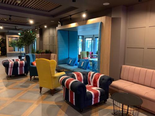 Hotel Urban - image 5