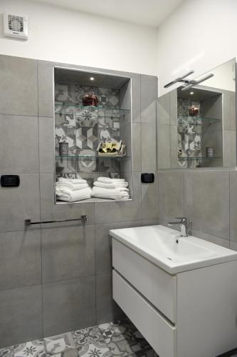 Bathroom, Montesantogroup Holiday House in Vittorio Emanuele