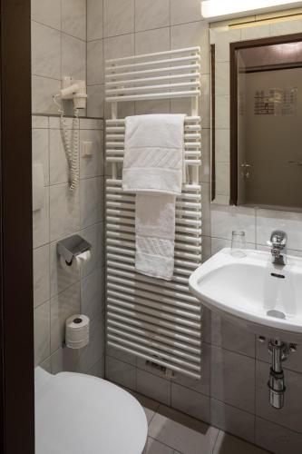 Hotel Admiral - image 12