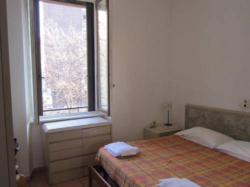 Double Room image 2