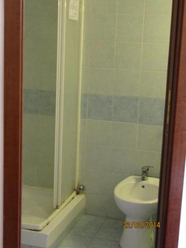 Double Room image 6