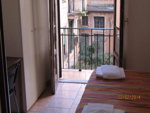 Double Room image 9