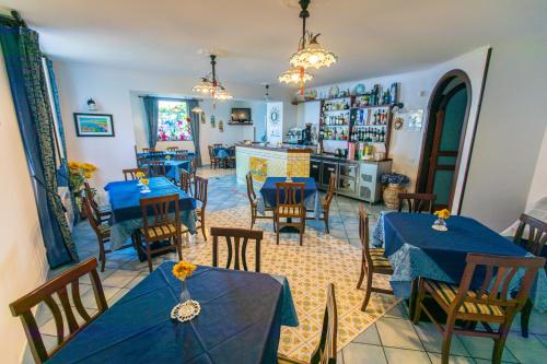 Restorāns, Nido Degli Dei in Adžerola