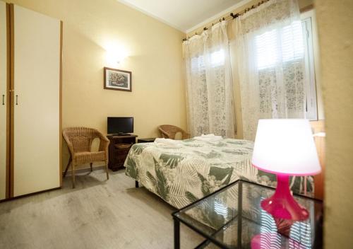 Argentiere Room Apartments - image 2