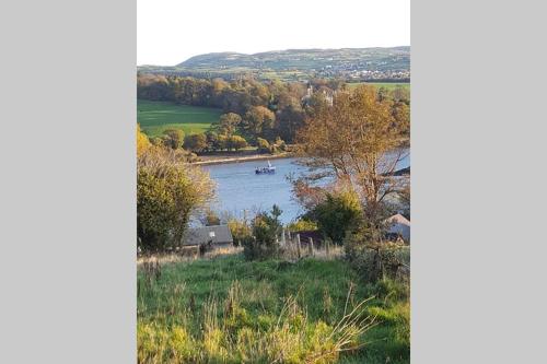 Quarvue Farmhouse, Unique house with views of Mournes and Cooleys in Dundalk