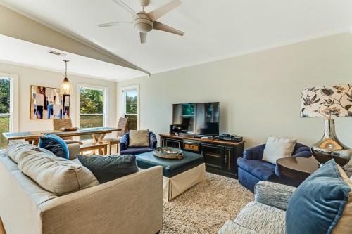 Honeysuckle Cottage - image 2