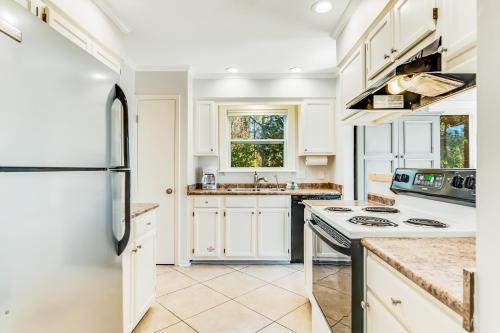 Honeysuckle Cottage - image 7