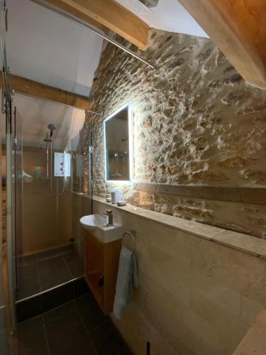 Kamar Mandi, Ida’s Nook in Norton St Philip