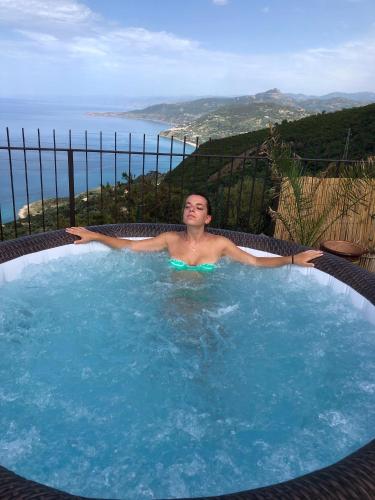 B&B Roomantic & Piscina Idromassaggio