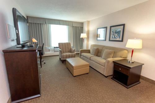 Campus Tower Suite Hotel