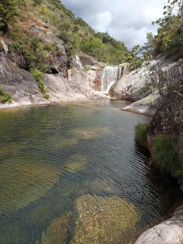 Casa MiraXurés con vistas a la Sierra del Xurés