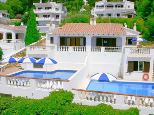 Villa Mara - Semi detached with sea views gîte à louer Cala'n Porter