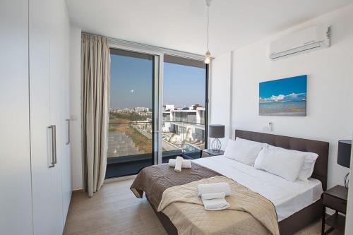 Villa Olive Titan Brand NewExquisite 5BDR Protaras Villa with PoolClose to the Beach - image 8