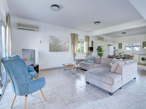 Villa Oforo Selene - Stunning 4 Bedroom Villa - By Fig Tree Bay Beach - Sea Views - main image