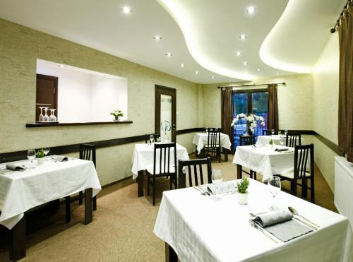 Garni Hotel Vozarev - image 4