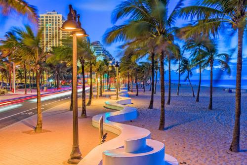 Strand, Royal Beach Palace in Fort Lauderdale (FL)