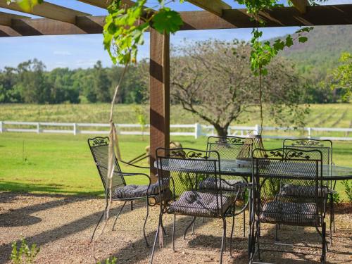 Meerea Country Estate adjoining Wollombi National Park