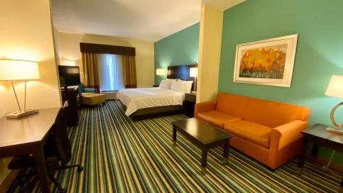 Holiday Inn Express Hotel & Suites Orlando East-UCF Area, an IHG Hotel