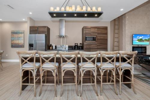 Your Family will love the 1st Class Amenities at Your Private Townhome on Magic Village Resort Orlando Townhome 3694 - image 6