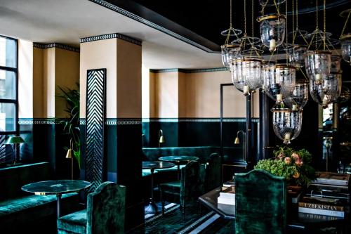Monsieur George Hôtel & Spa - Champs Elysées