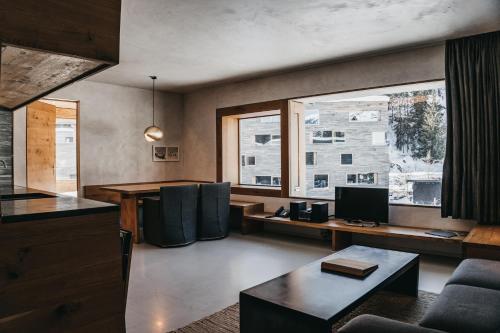 2 bedrooms, 3 beds