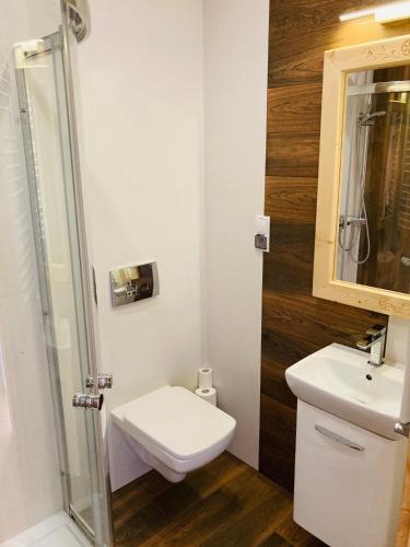 Triple Room with Private Bathroom