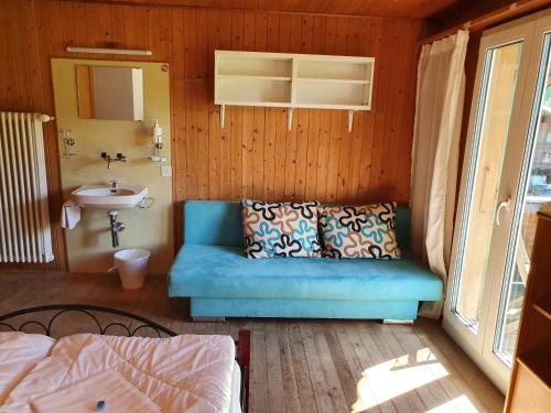 Double Room with Shared Bathroom and Garden View