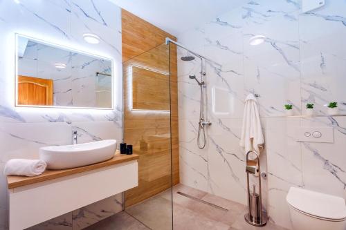 Villa Flora with a 53 sqm private pool with Cinema room with projector and 4 en-suite bedrooms - main image