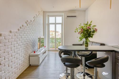 GuestReady - Bright and Airy Apartment in Centre Ville